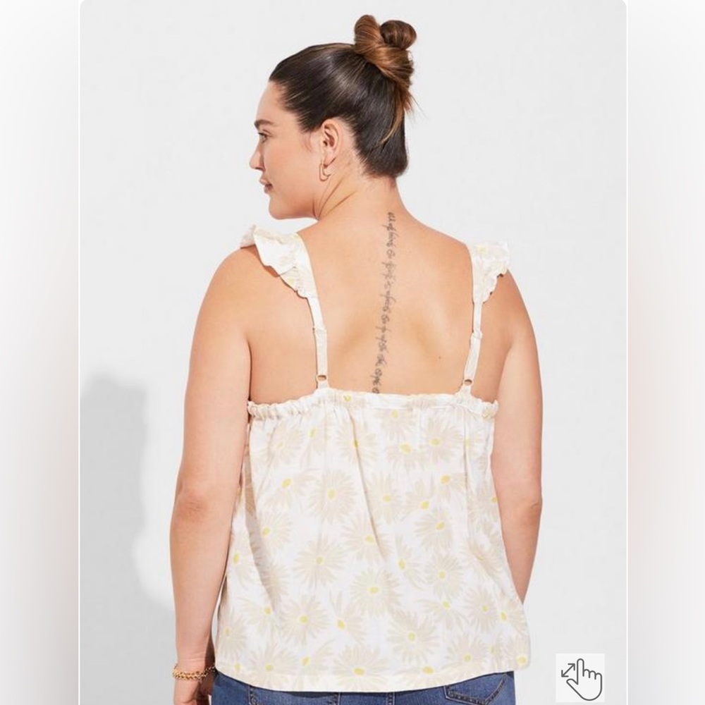 Torrid ruffle button front tank daisy daydream size 4 - Picture 3 of 6
